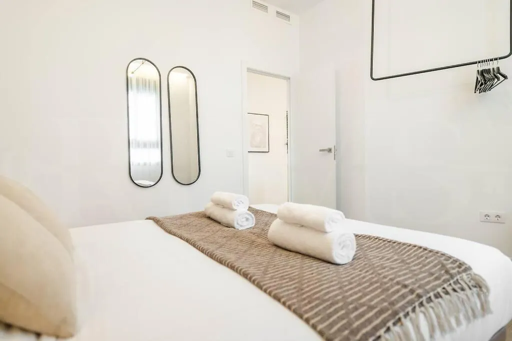 Enchanting And Bright Apartment Center By Rems Màlaga